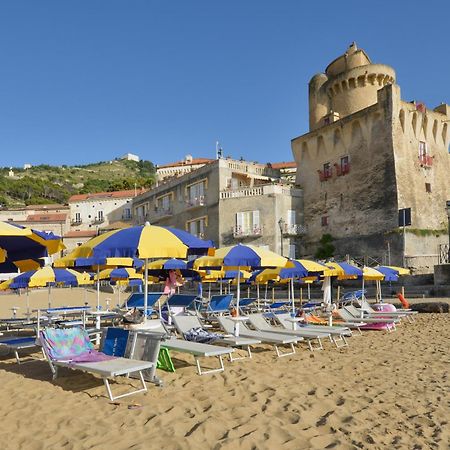 Hotel La Pergola Санта-Марія-ді-Кастеллабате Екстер'єр фото