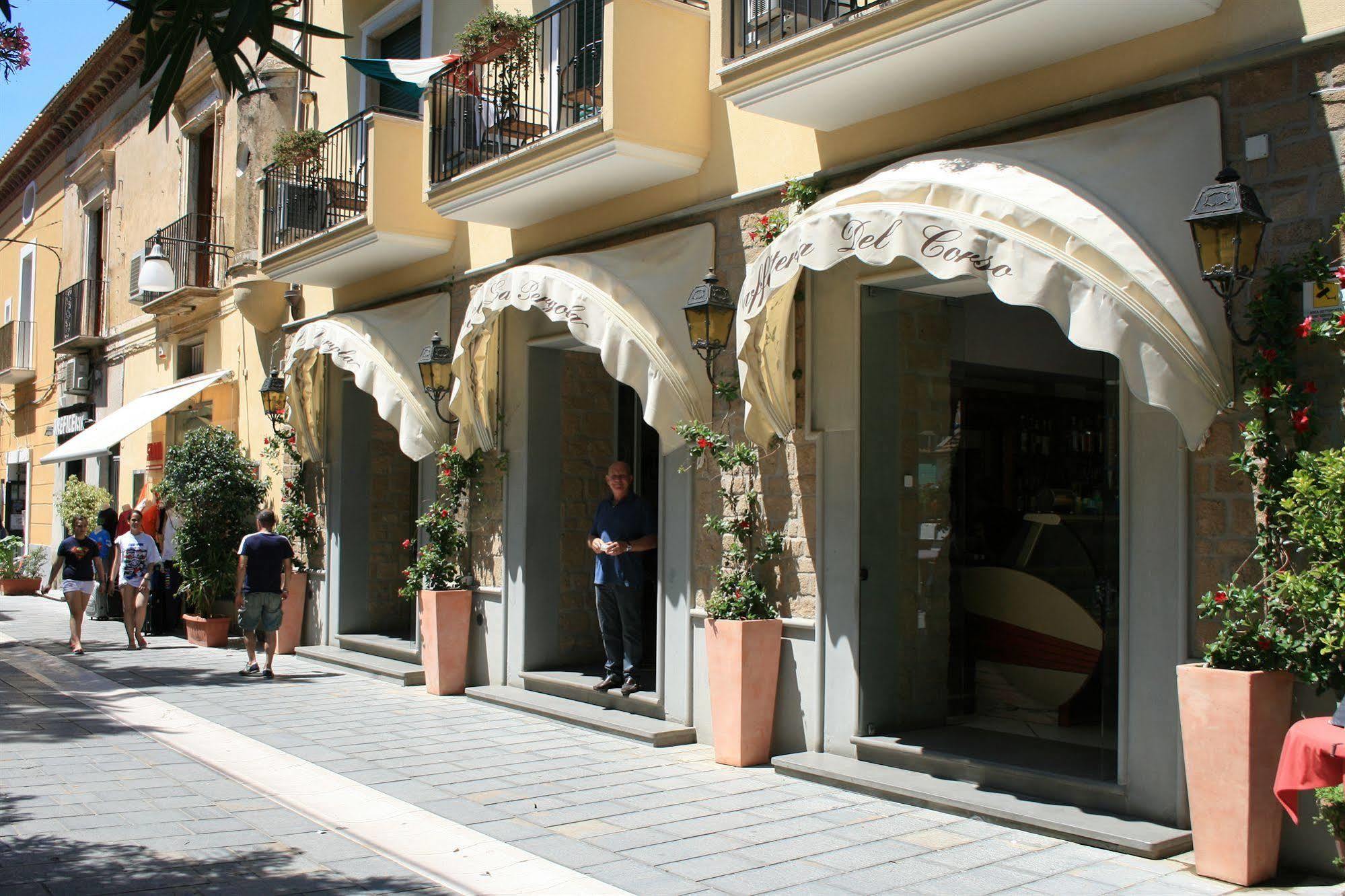Hotel La Pergola Санта-Марія-ді-Кастеллабате Екстер'єр фото