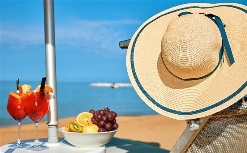 Hotel La Pergola Санта-Марія-ді-Кастеллабате Екстер'єр фото